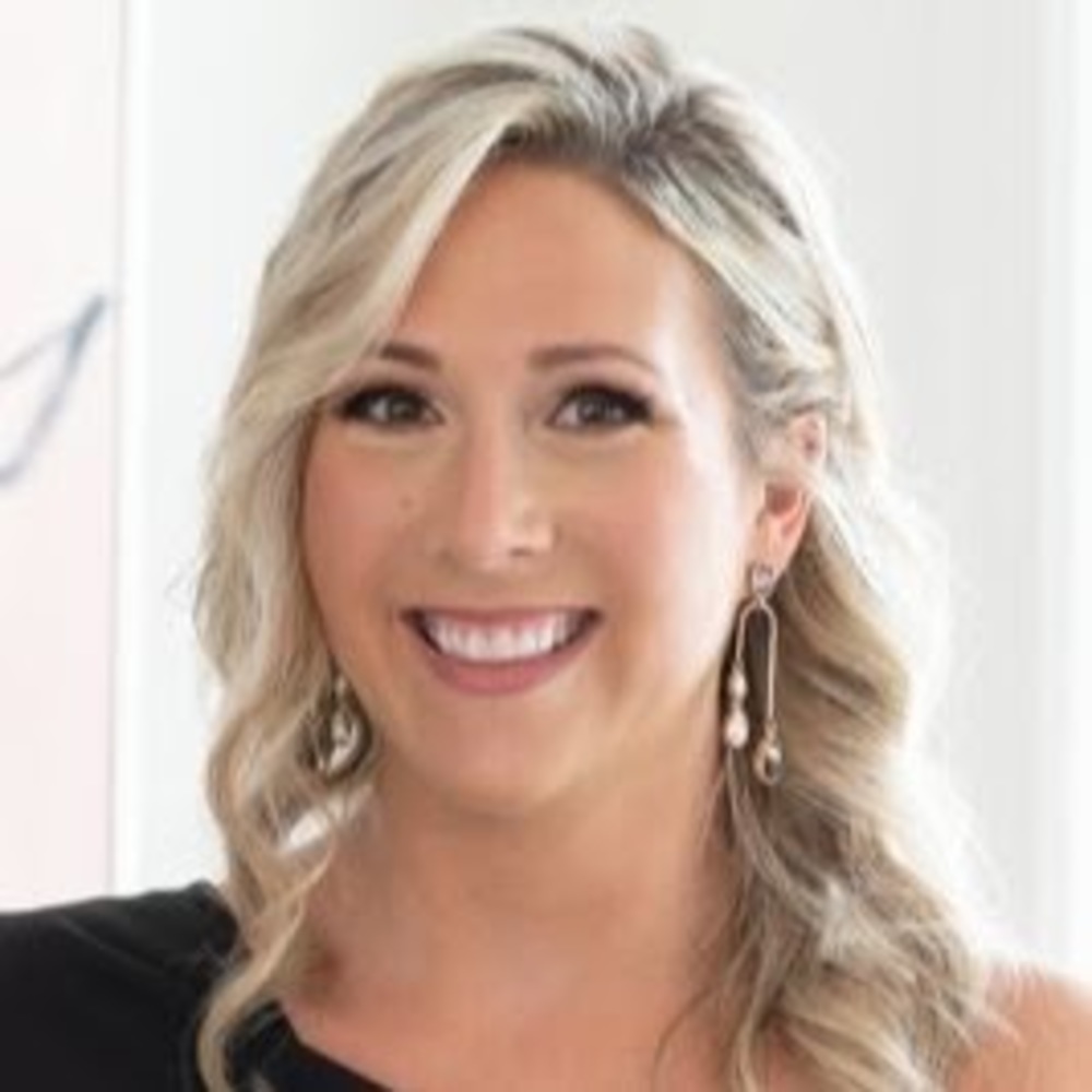 Meet your Posher, Brooke
